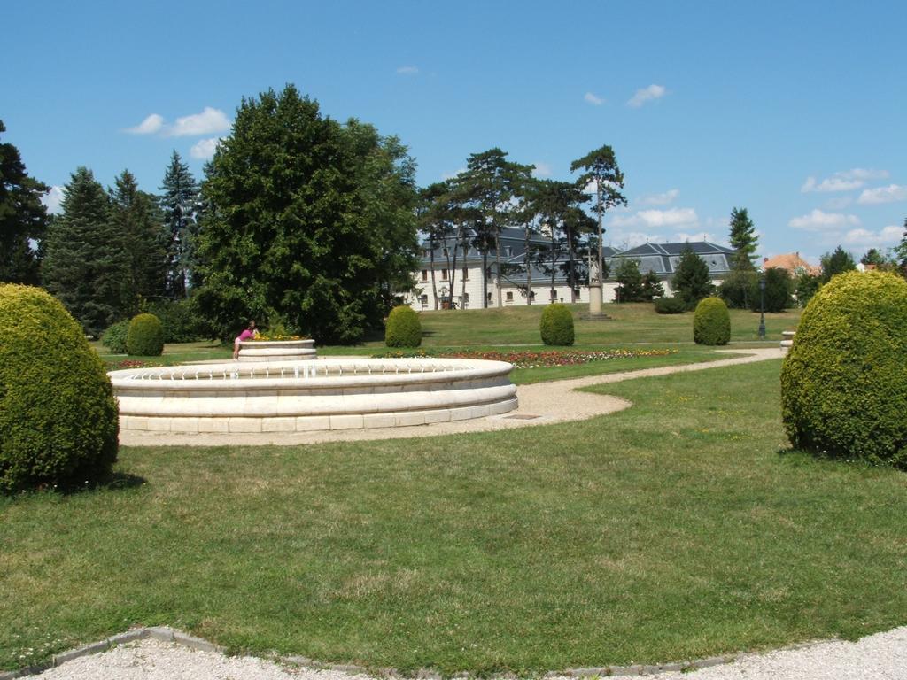 Kis Teniszhaz Ordacsehi Buitenkant foto